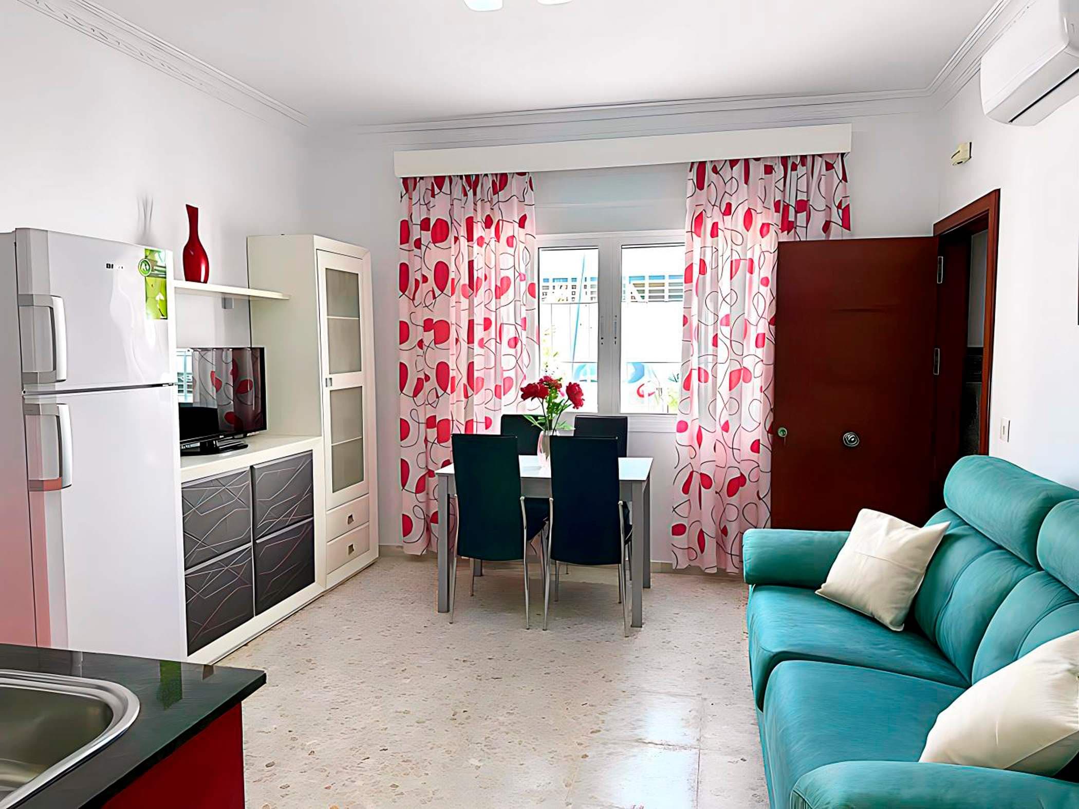 Apartamento Comodo Cerca de la playa - image 2