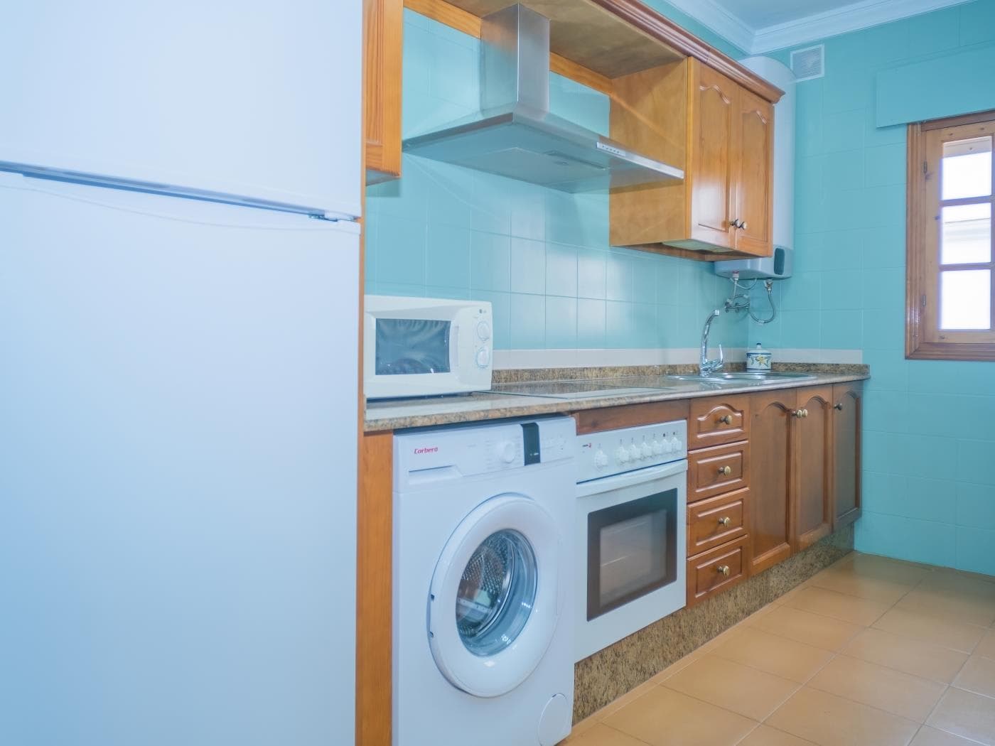 Exclusivo Apartamento con Balcones y Aire solo familias y parejas - image 3